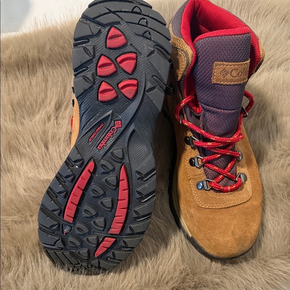 Columbia Brown and Red Hiking Boots - Picture 3 of 3